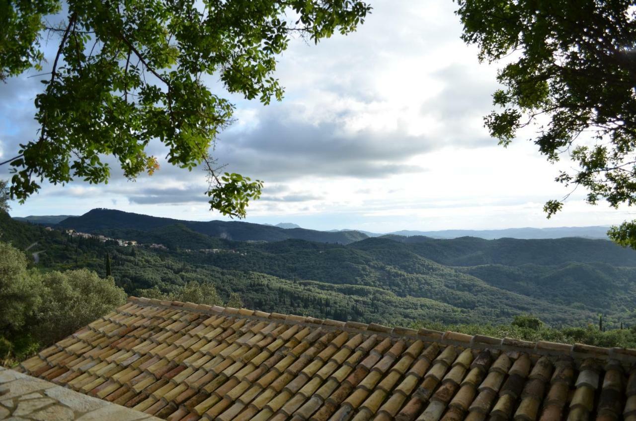Castelli Olive Press Pension Acharavi  Buitenkant foto