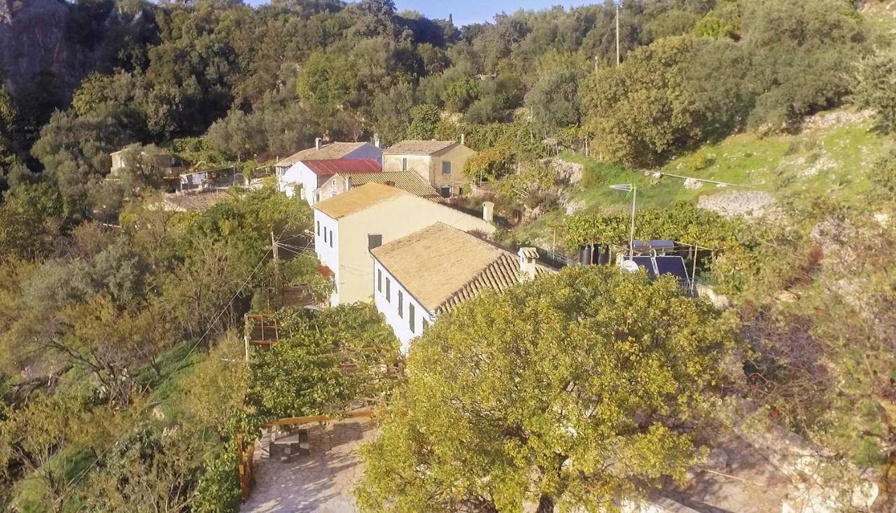 Castelli Olive Press Pension Acharavi  Buitenkant foto