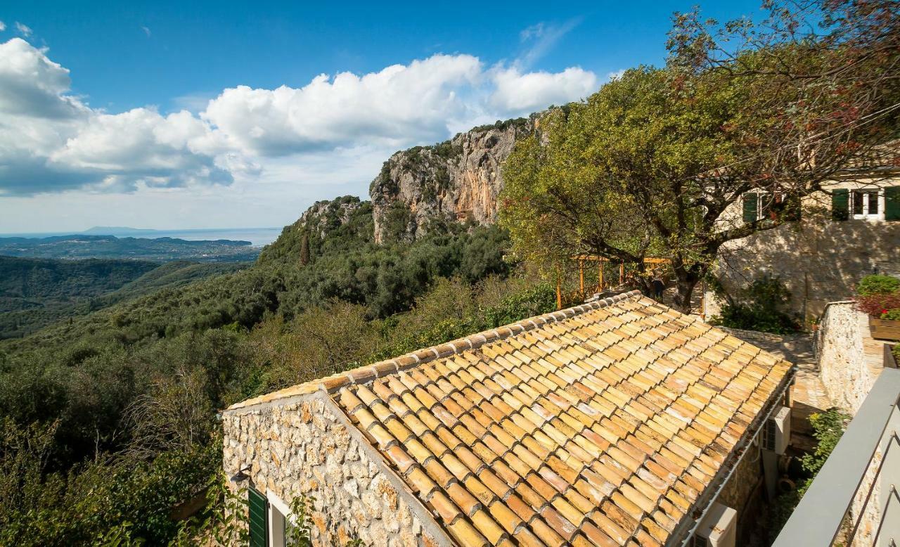 Castelli Olive Press Pension Acharavi  Buitenkant foto