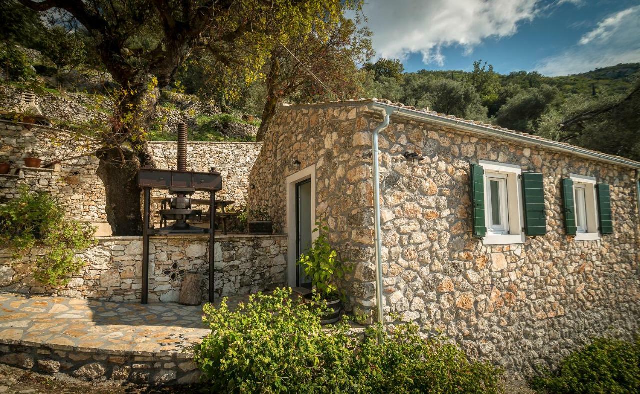 Castelli Olive Press Pension Acharavi  Buitenkant foto